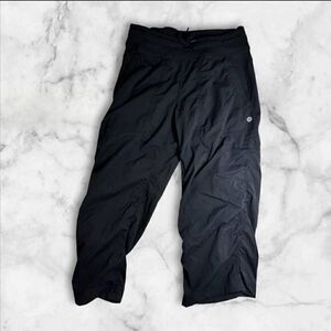 Lululemon Size 4 Black Dance Studio Pants 20"